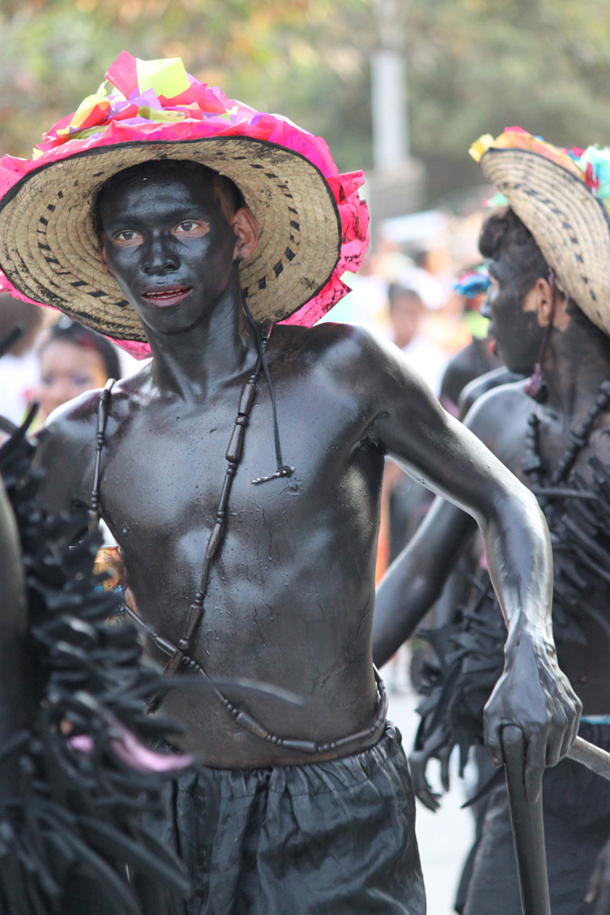 El disfraz de 'El negro del Whatsapp', el más solicitado para los  carnavales