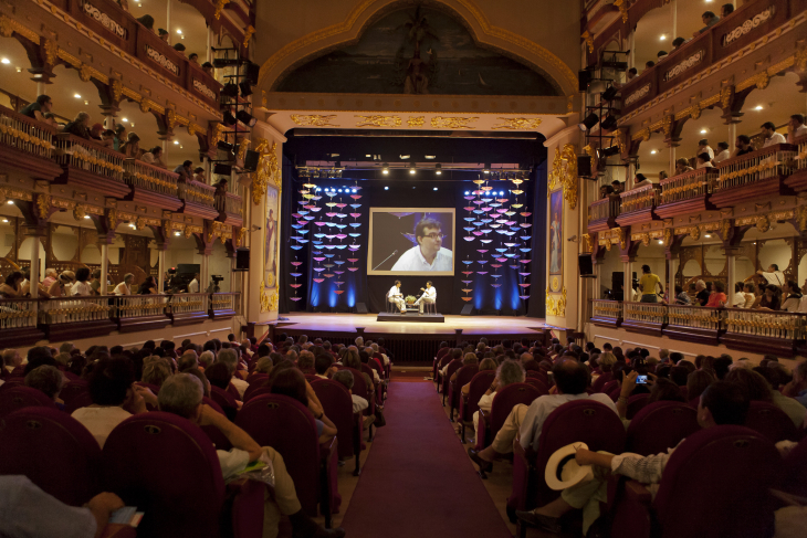 Uno de los principales escenarios del Hay Festival Cartagena es el Teatro Adolfo Mejía. Foto cortesía Hay Festival. 